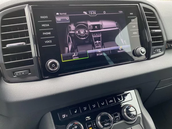 Škoda Karoq 1.5 TSI DSG Sportline - foto 24