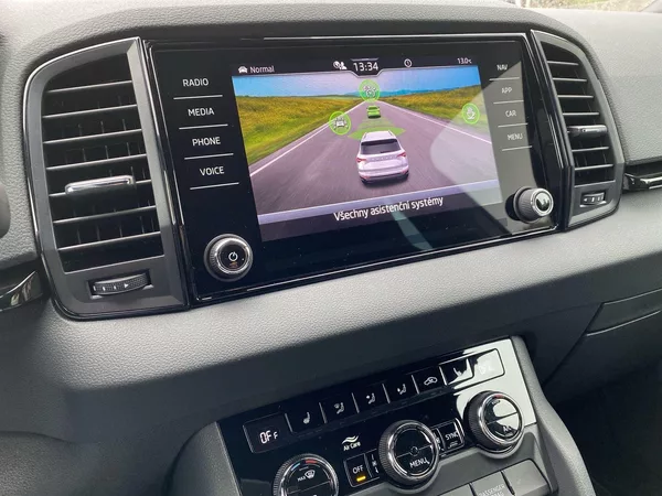 Škoda Karoq 1.5 TSI DSG Sportline - foto 25