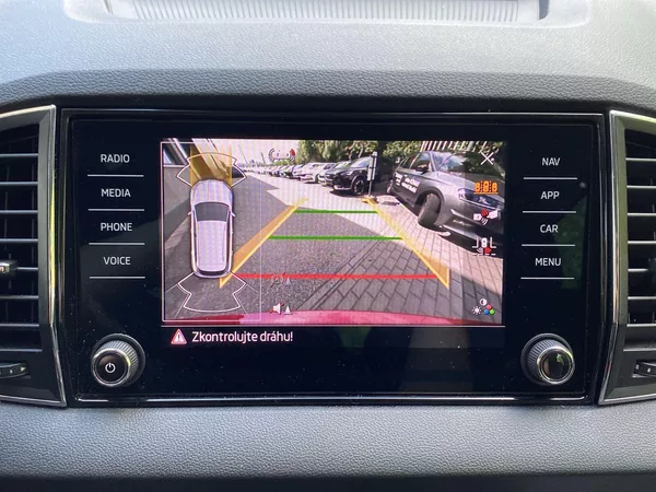 Škoda Karoq 1.5 TSI Top Selection - foto 13