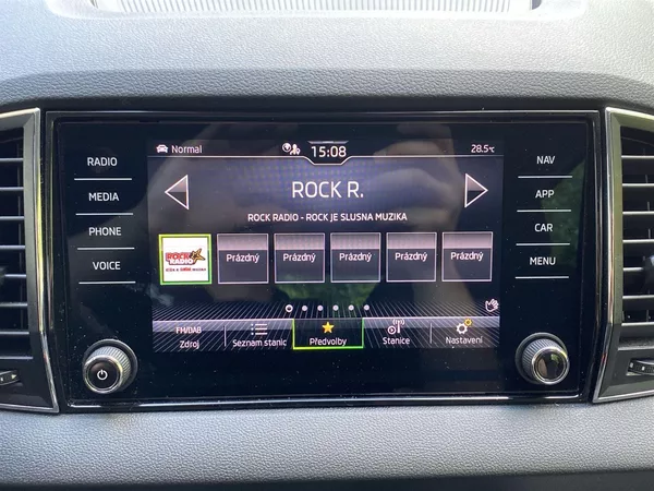 Škoda Karoq 1.5 TSI Top Selection - foto 14
