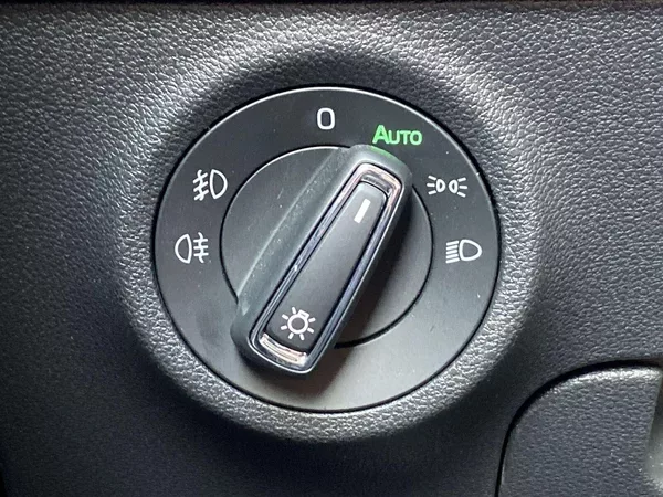 Škoda Karoq 1.5 TSI Top Selection - foto 18