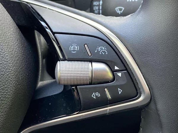 Škoda Karoq 1.5 TSI Top Selection - foto 24