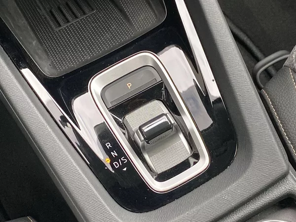 Škoda Octavia Combi 2.0 TDI DSG Top Selectio - foto 19