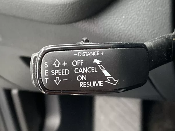Škoda Octavia Combi 2.0 TDI DSG Top Selectio - foto 23
