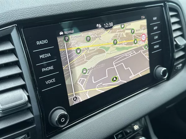 Škoda Karoq 2.0 TDI 4x4 DSG Sportline - foto 11