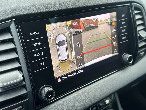 Škoda Karoq 2.0 TDI 4x4 DSG Sportline - foto 12