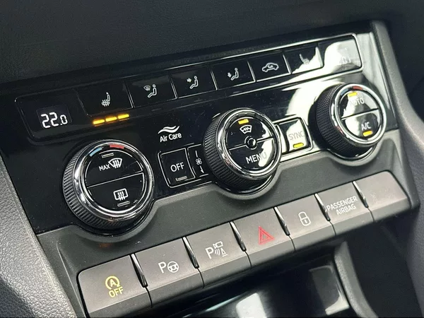 Škoda Karoq 2.0 TDI 4x4 DSG Sportline - foto 14