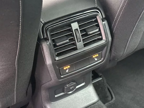 Škoda Karoq 2.0 TDI 4x4 DSG Sportline - foto 25