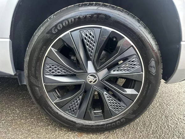 Škoda Karoq 2.0 TDI 4x4 DSG Sportline - foto 32