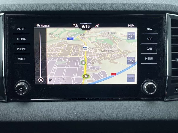 Škoda Karoq 2.0 TDI 4x4 DSG Style + - foto 11