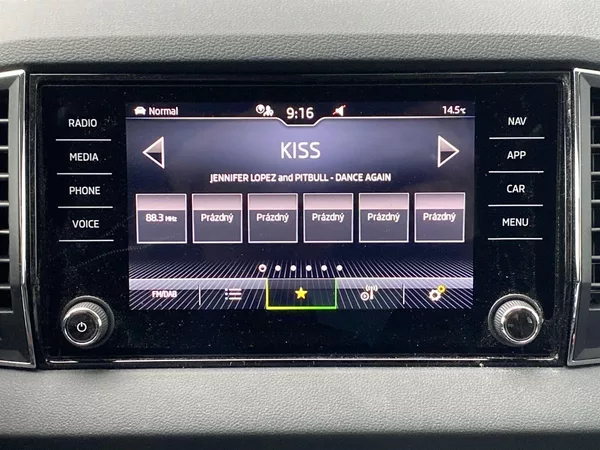 Škoda Karoq 2.0 TDI 4x4 DSG Style + - foto 13