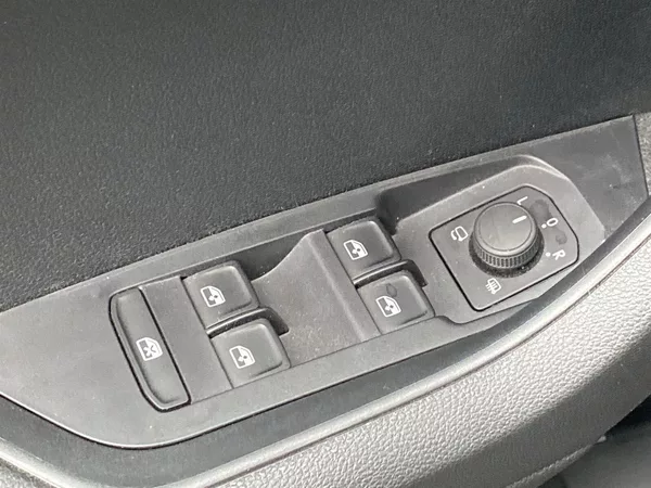 Škoda Karoq 2.0 TDI 4x4 DSG Style + - foto 17