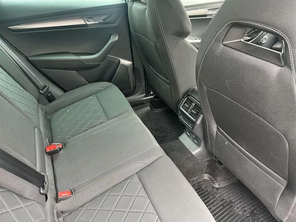 Škoda Karoq 2.0 TDI 4x4 DSG Sportline - foto 10