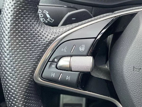 Škoda Karoq 2.0 TDI 4x4 DSG Sportline - foto 27