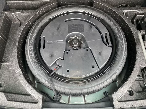 Škoda Karoq 2.0 TDI 4x4 DSG Sportline - foto 33