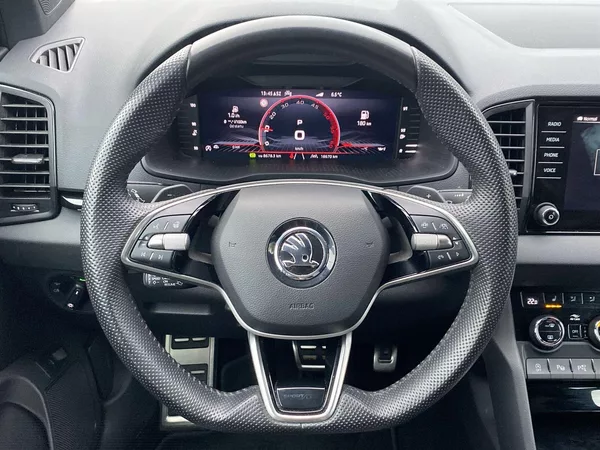 Škoda Karoq 2.0 TDI 4x4 DSG Sportline - foto 6