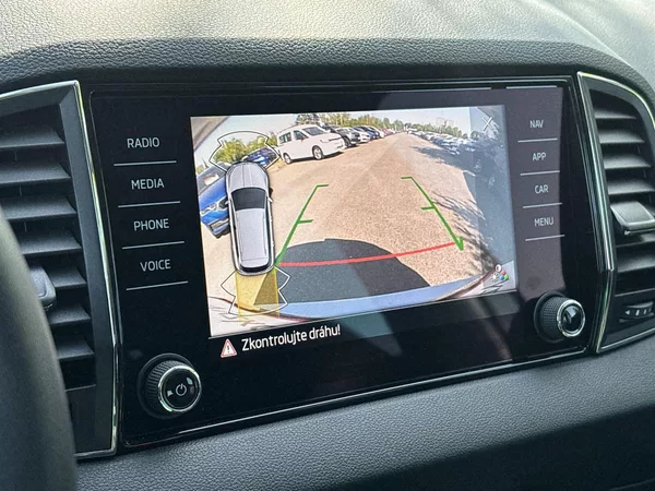 Škoda Karoq 1.5 TSI DSG Style - foto 11