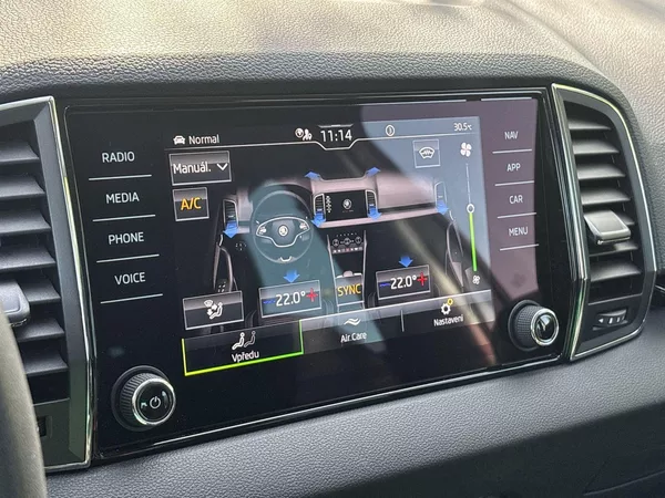 Škoda Karoq 1.5 TSI DSG Style - foto 13