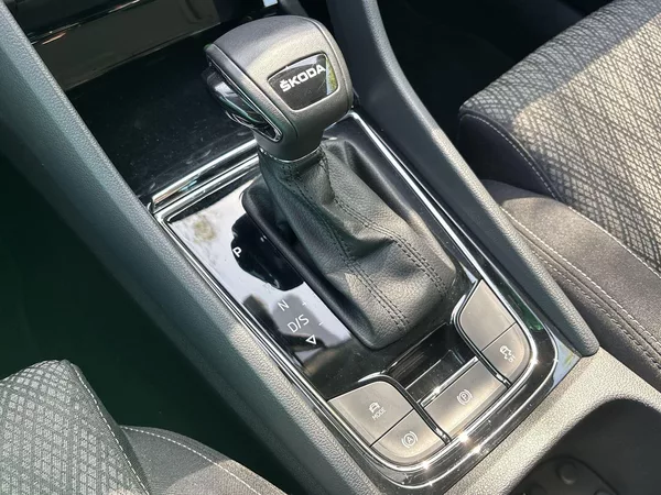 Škoda Karoq 1.5 TSI DSG Style - foto 14