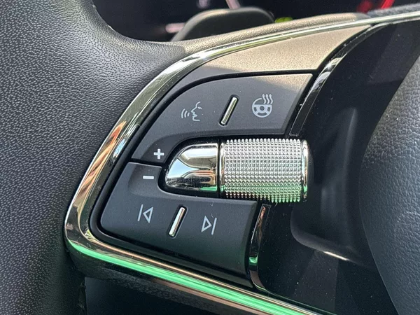 Škoda Karoq 1.5 TSI DSG Style - foto 18