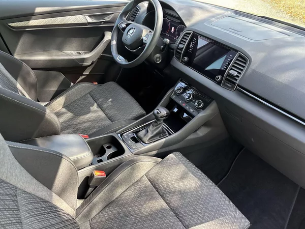 Škoda Karoq 1.5 TSI DSG Style - foto 9