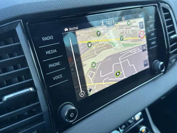 Škoda Karoq 2.0 TSI 4x4 DSG Sportline - foto 11