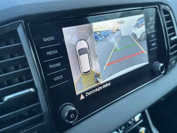 Škoda Karoq 2.0 TSI 4x4 DSG Sportline - foto 12