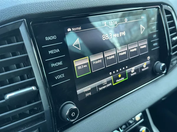 Škoda Karoq 2.0 TSI 4x4 DSG Sportline - foto 13