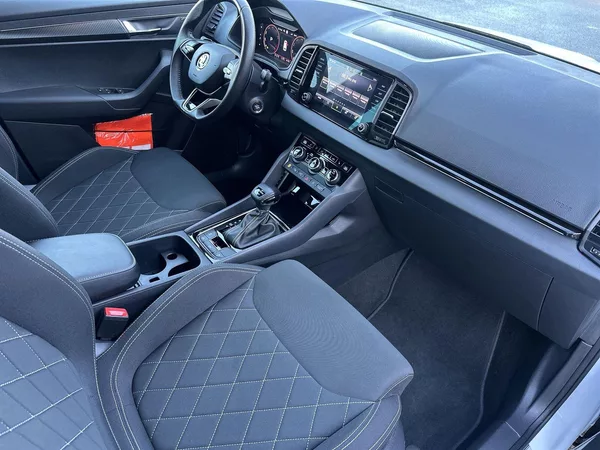 Škoda Karoq 2.0 TSI 4x4 DSG Sportline - foto 9