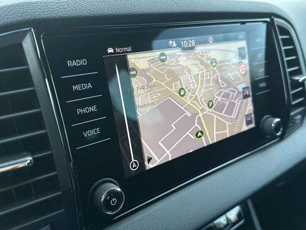 Škoda Karoq 2.0 TDI 4x4 DSG Sportline - foto 11