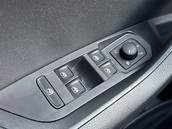 Škoda Karoq 2.0 TDI 4x4 DSG Sportline - foto 17