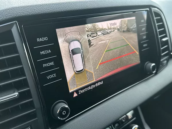 Škoda Karoq 2.0 TDI 4x4 DSG Sportline - foto 12