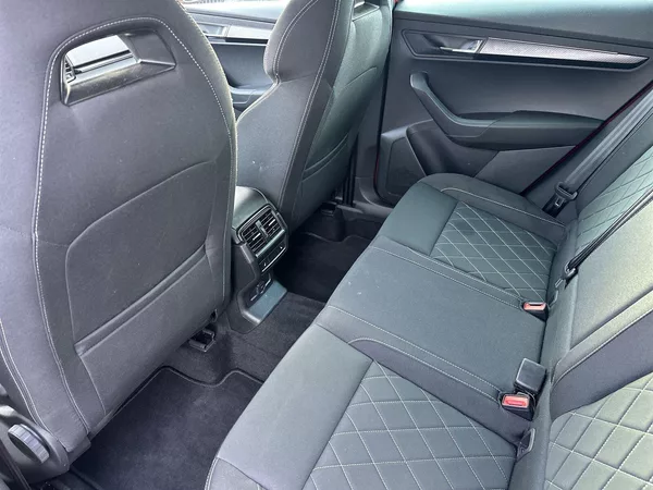 Škoda Karoq 2.0 TDI 4x4 DSG Sportline - foto 8