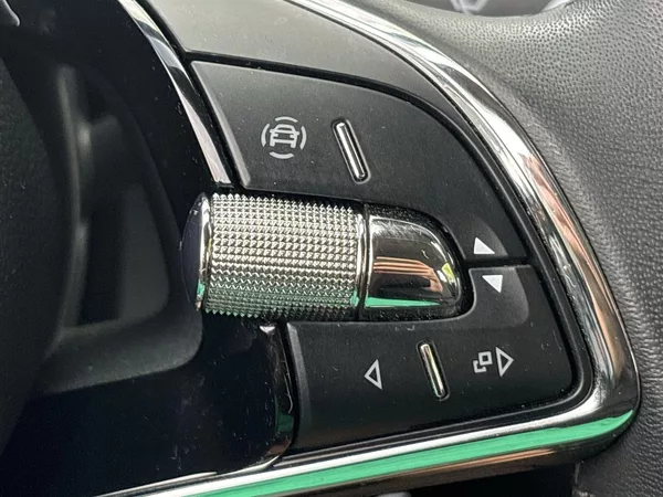 Škoda Fabia 1.0 TSI Ambition + - foto 19