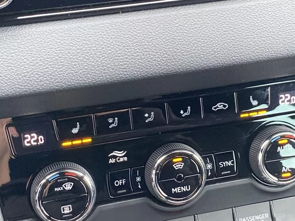 Škoda Karoq 2.0 TDI 4x4 DSG SportLine - foto 18