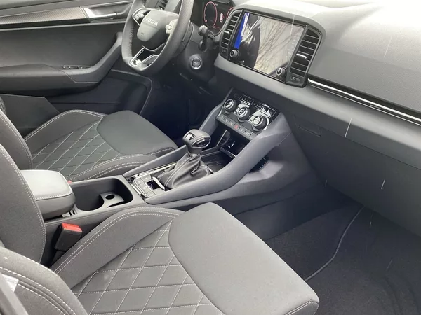 Škoda Karoq TDI 4x4 DSG Sportline - foto 10