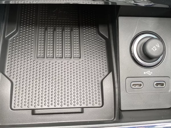Škoda Karoq TDI 4x4 DSG Sportline - foto 27