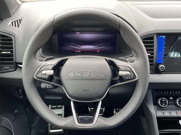 Škoda Karoq TDI 4x4 DSG Sportline - foto 6