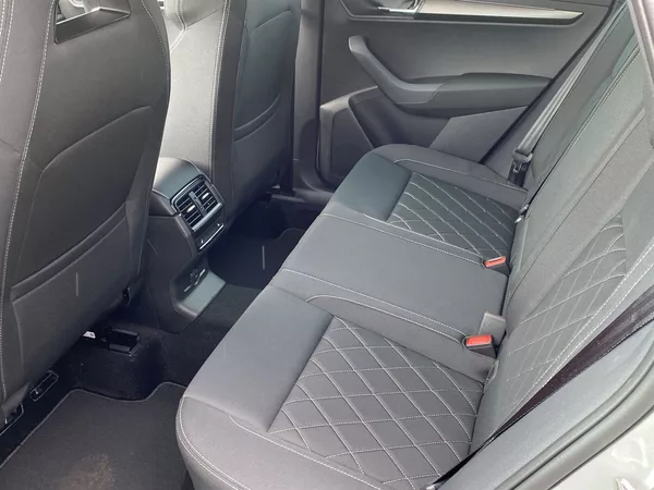 Škoda Karoq TDI 4x4 DSG Sportline - foto 9