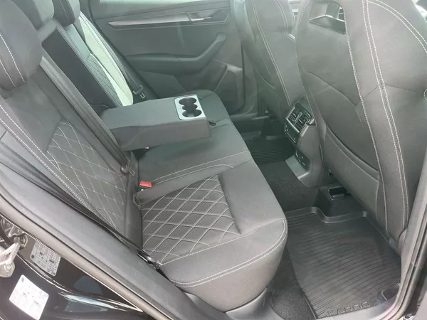 Škoda Karoq 1,5 TSI 110 KW DSG Sportline - foto 13