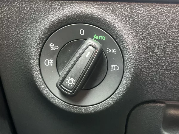 Škoda Karoq 1,5 TSI 110 KW DSG Sportline - foto 19