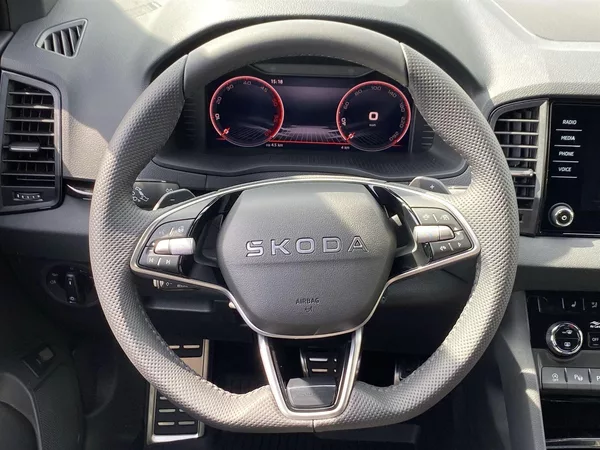 Škoda Karoq 2,0 TDI 110 kW 4x4 DSG Sportli - foto 10