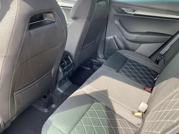 Škoda Karoq 2,0 TDI 110 kW 4x4 DSG Sportli - foto 13