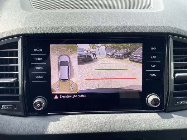 Škoda Karoq 2,0 TDI 110 kW 4x4 DSG Sportli - foto 17