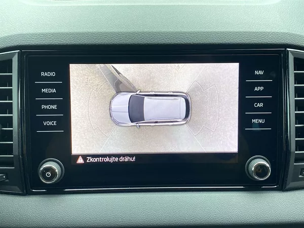 Škoda Karoq 2,0 TDI 110 kW 4x4 DSG Sportli - foto 11