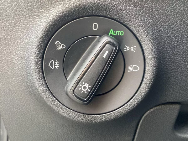 Škoda Karoq 2,0 TDI 110 kW 4x4 DSG Sportli - foto 15