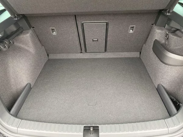 Škoda Karoq 2,0 TDI 110 kW 4x4 DSG Sportli - foto 28