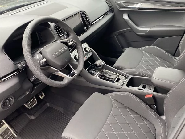 Škoda Karoq 2,0 TDI 110 kW 4x4 DSG Sportli - foto 6