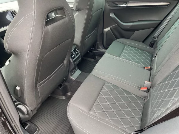 Škoda Karoq 2,0 TDI 110 kW 4x4 DSG Sportli - foto 7