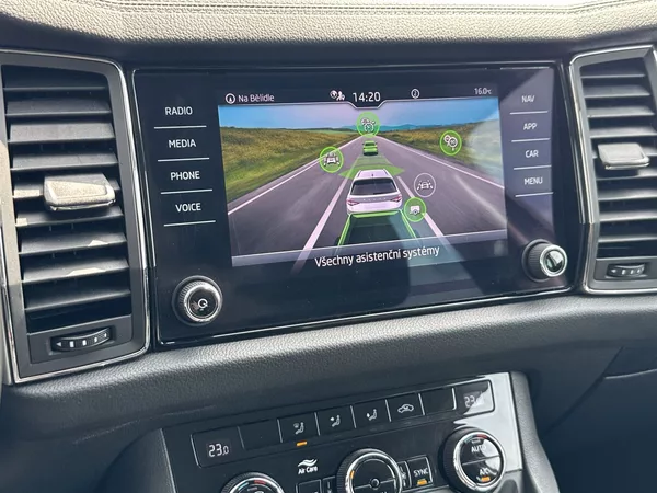 Škoda Kodiaq 2.0 TDI DSG Ambition - foto 20